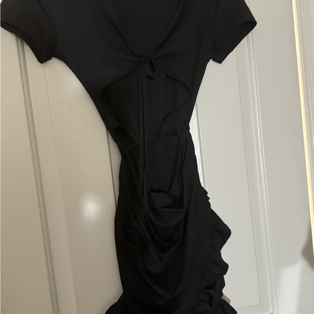 Black Backless Short Sleeve Dress